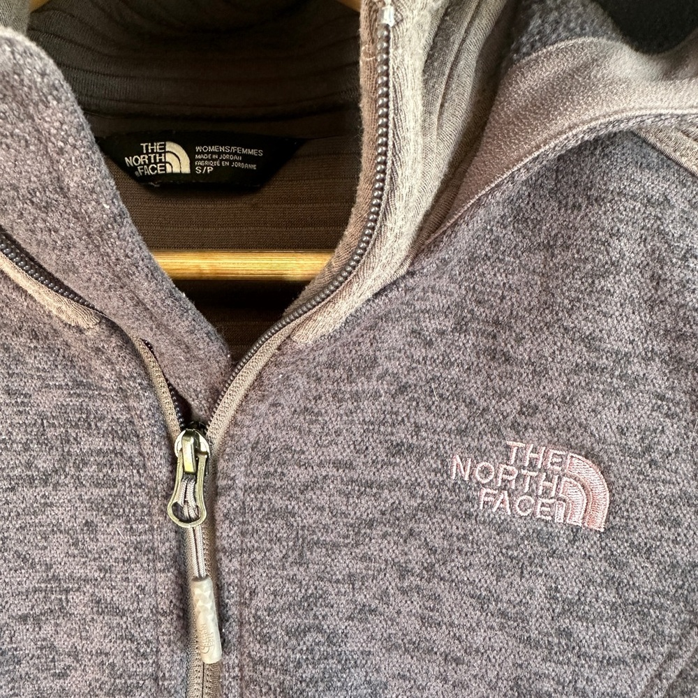The North Face Women's Charcoal Ribbed  Hooded Jacket - Picture 4 of 7